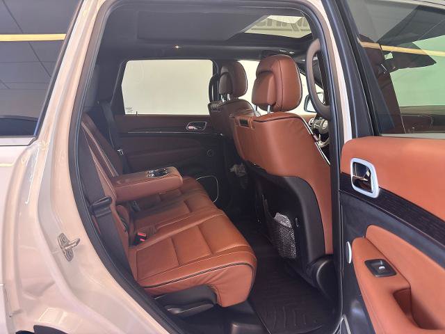 Used 2020 Jeep Grand Cherokee Summit w/ Platinum Series Group AWD/4WD image 9