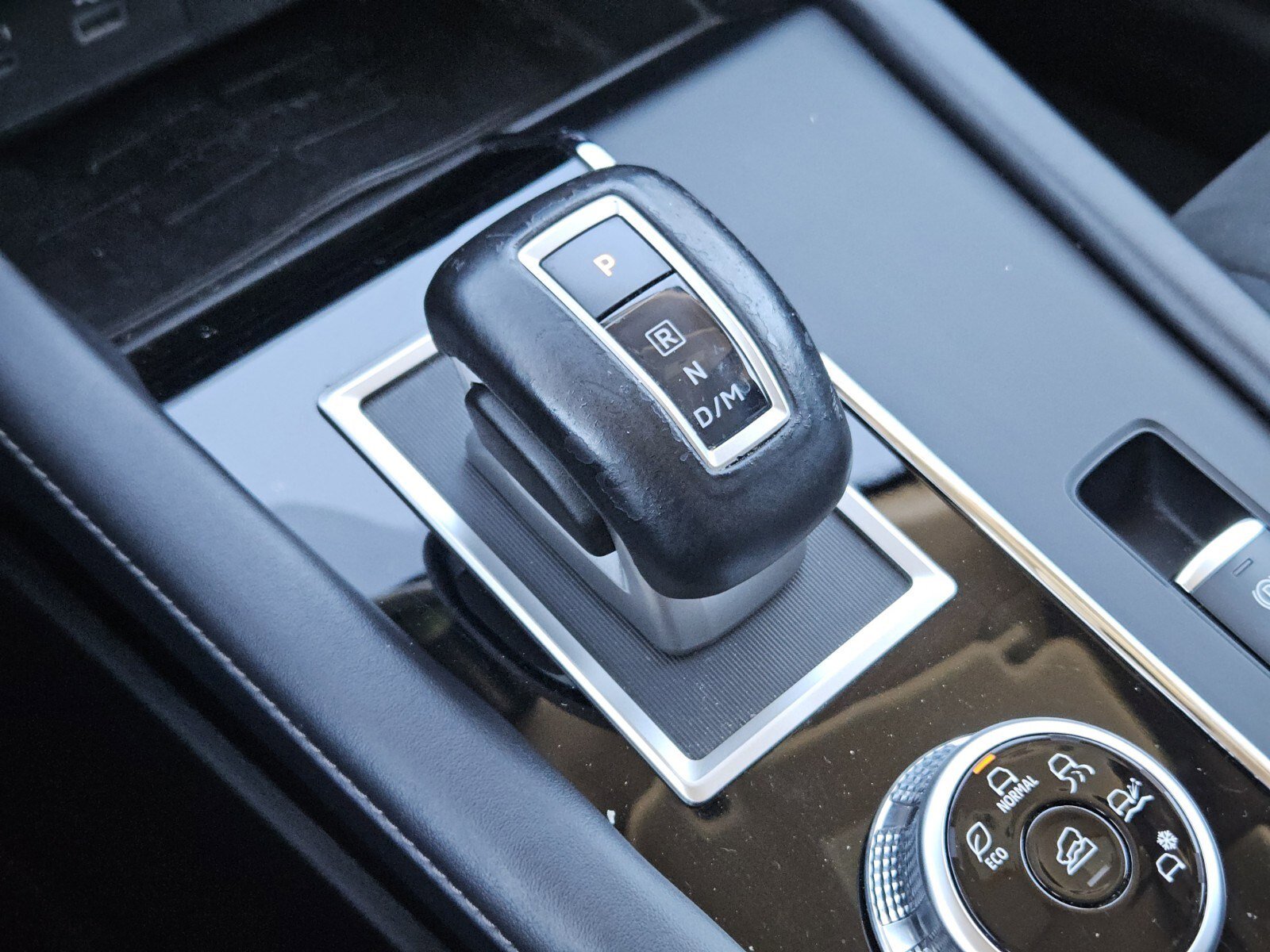 Used 2024 Mitsubishi Outlander SE image 26