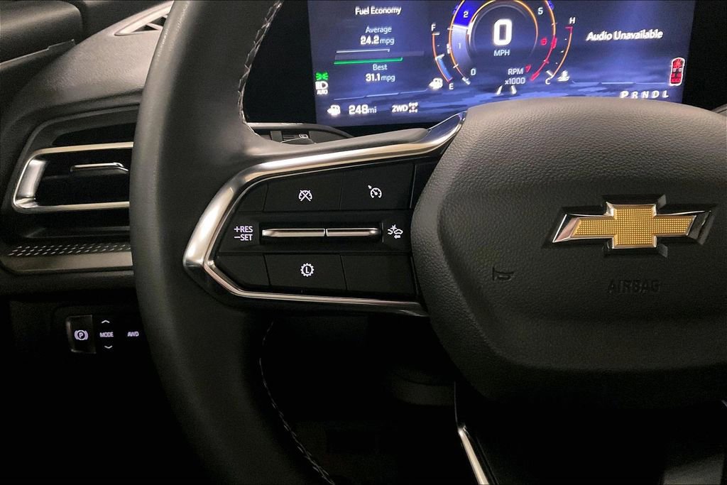 Used 2025 Chevrolet Traverse LT AWD/4WD image 17