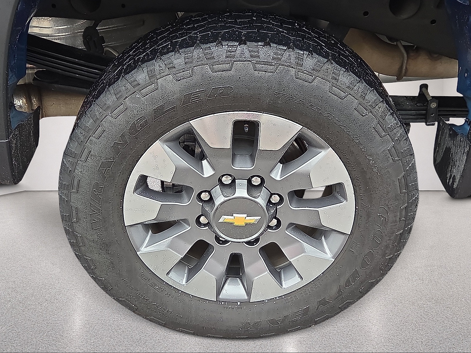 Used 2025 Chevrolet Silverado 2500 Custom w/ Custom Value Package AWD/4WD image 7