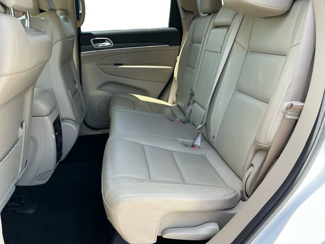 Used 2021 Jeep Grand Cherokee Limited AWD/4WD image 16