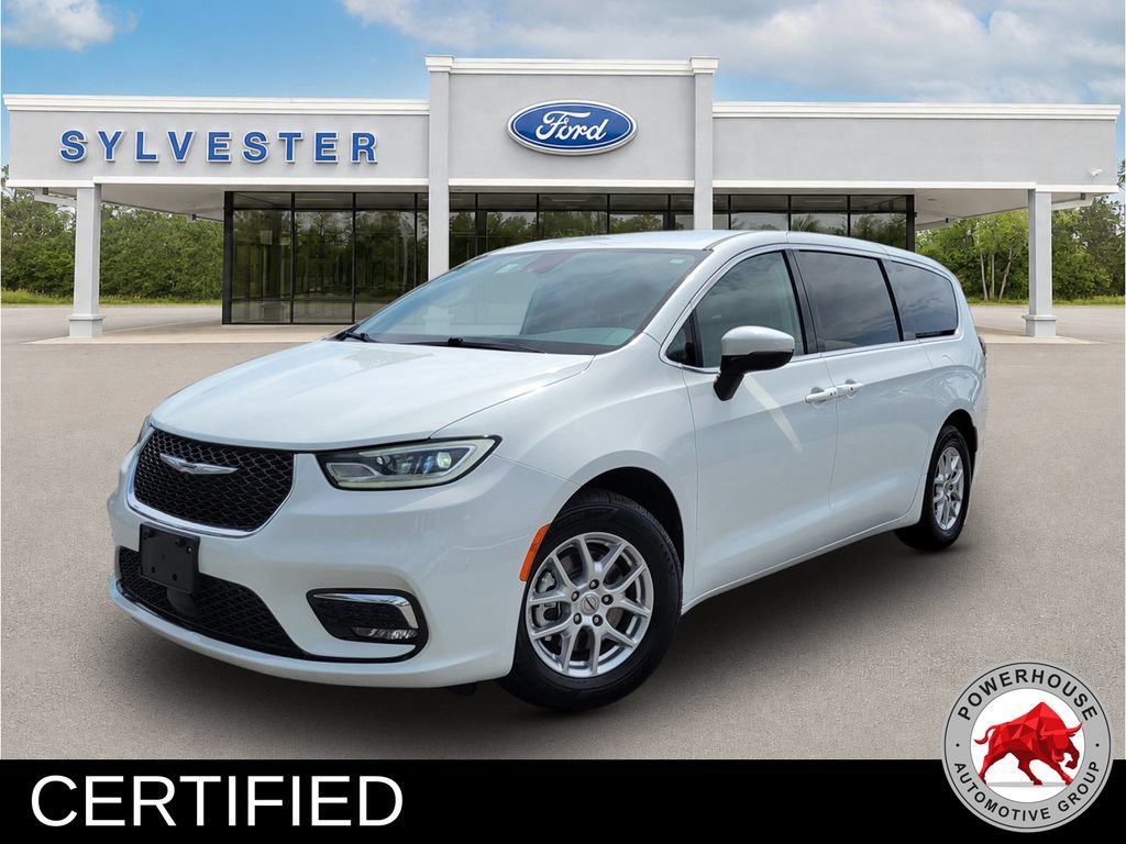 Used 2023 Chrysler Pacifica Touring-L