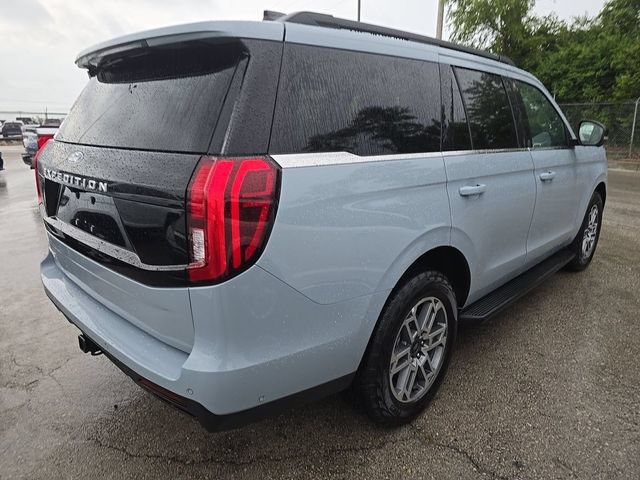 Certified 2025 Ford Expedition Active AWD/4WD image 6