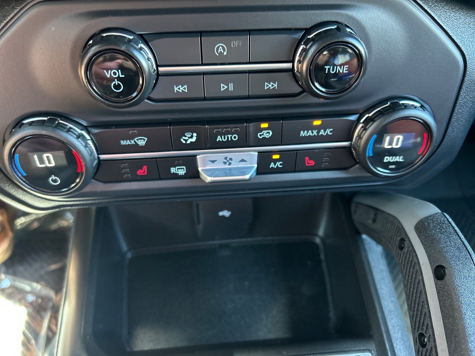 Certified 2023 Ford Bronco Big Bend w/ Sasquatch Package AWD/4WD image 28