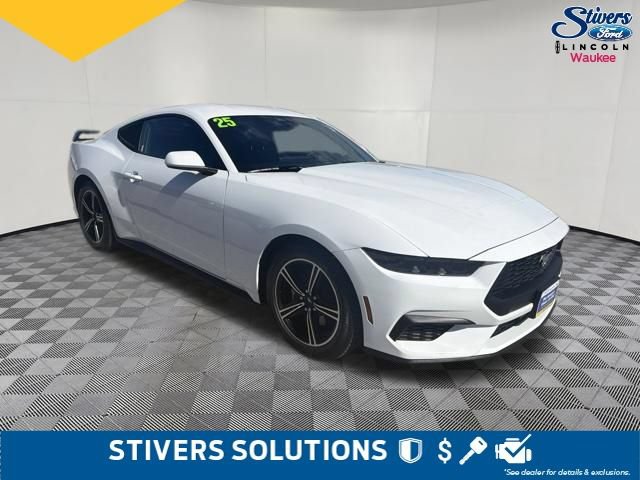 Certified 2025 Ford Mustang Coupe RWD image 3