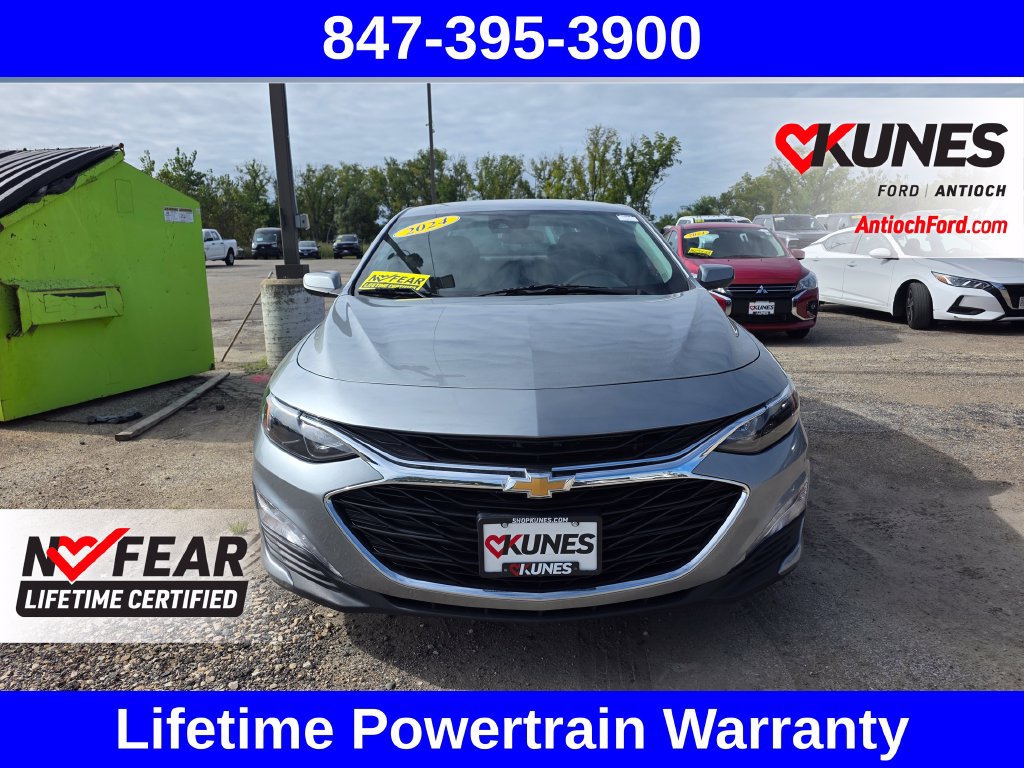 Used 2024 Chevrolet Malibu LT FWD image 2