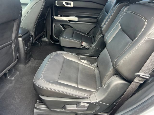 Certified 2023 Ford Explorer XLT w/ Equipment Group 202A AWD/4WD image 19