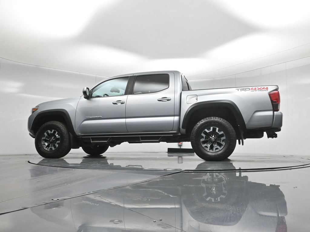 Used 2019 Toyota Tacoma TRD Off-Road w/ Technology Package AWD/4WD image 50