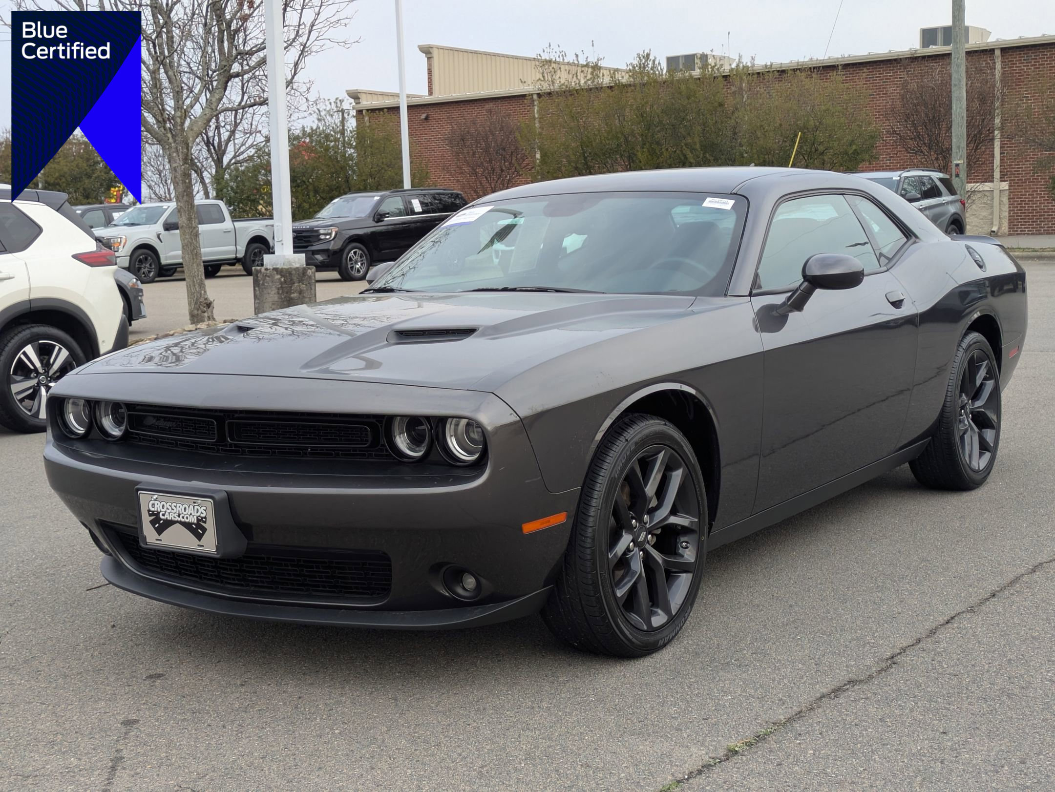 Used 2022 Dodge Challenger SXT w/ Driver Convenience Group image 1