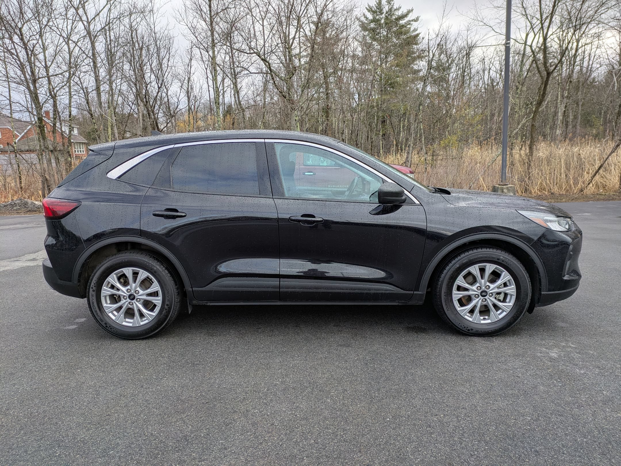 Certified 2024 Ford Escape Active FWD image 2