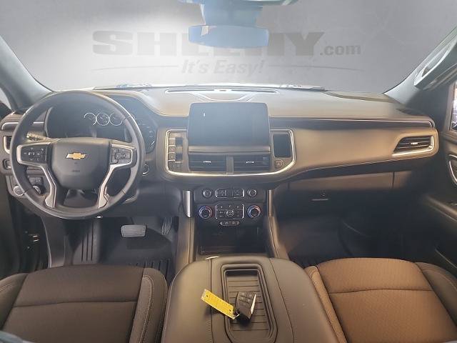 Used 2024 Chevrolet Suburban LS RWD image 3