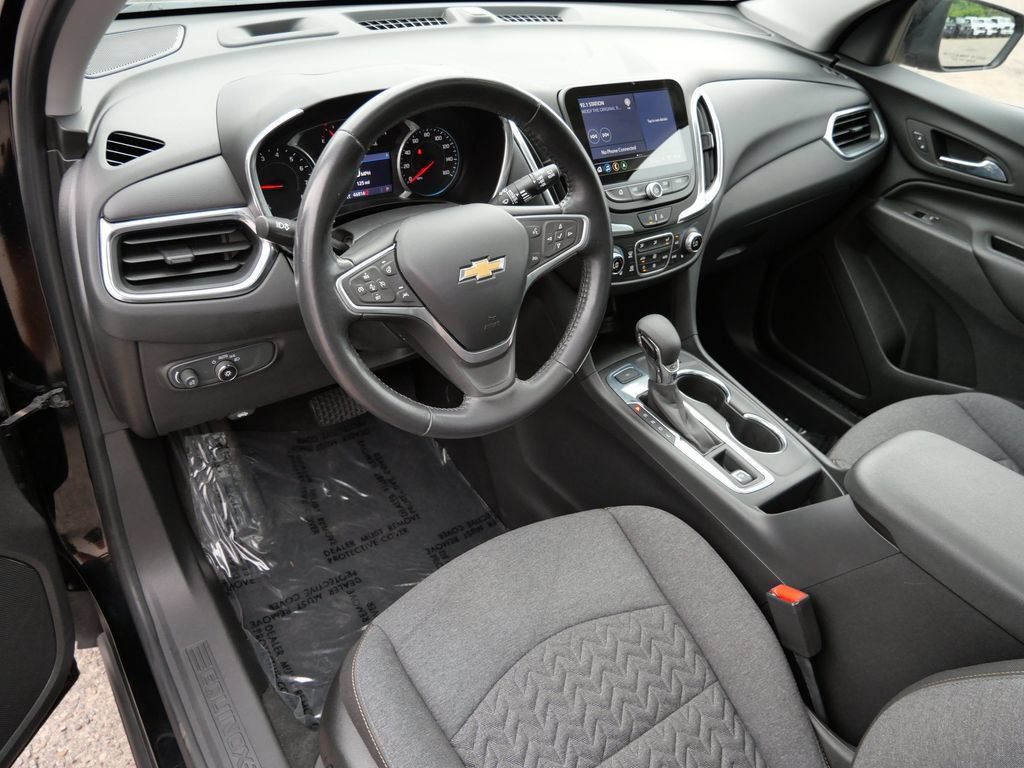Used 2022 Chevrolet Equinox LT AWD/4WD image 3