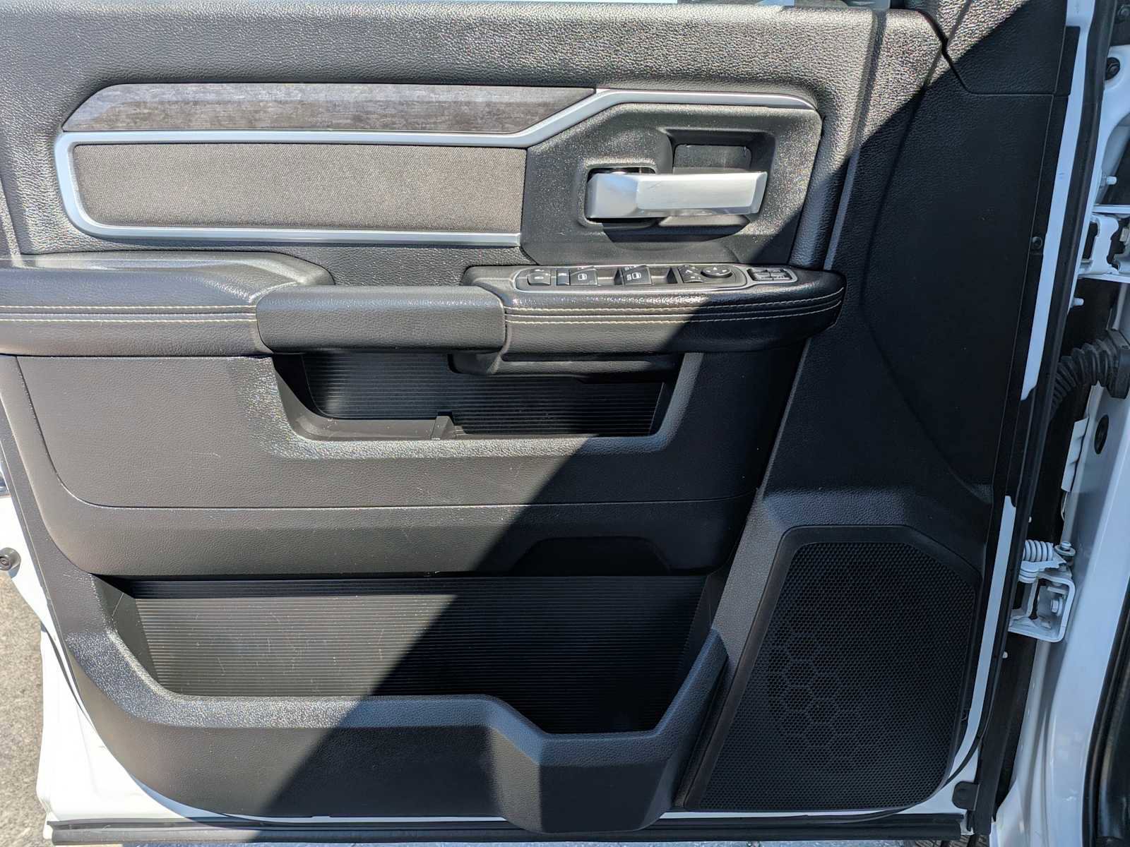 Used 2024 RAM 3500 Big Horn image 17