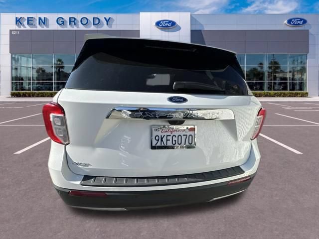 Certified 2023 Ford Explorer XLT w/ Equipment Group 202A RWD image 7
