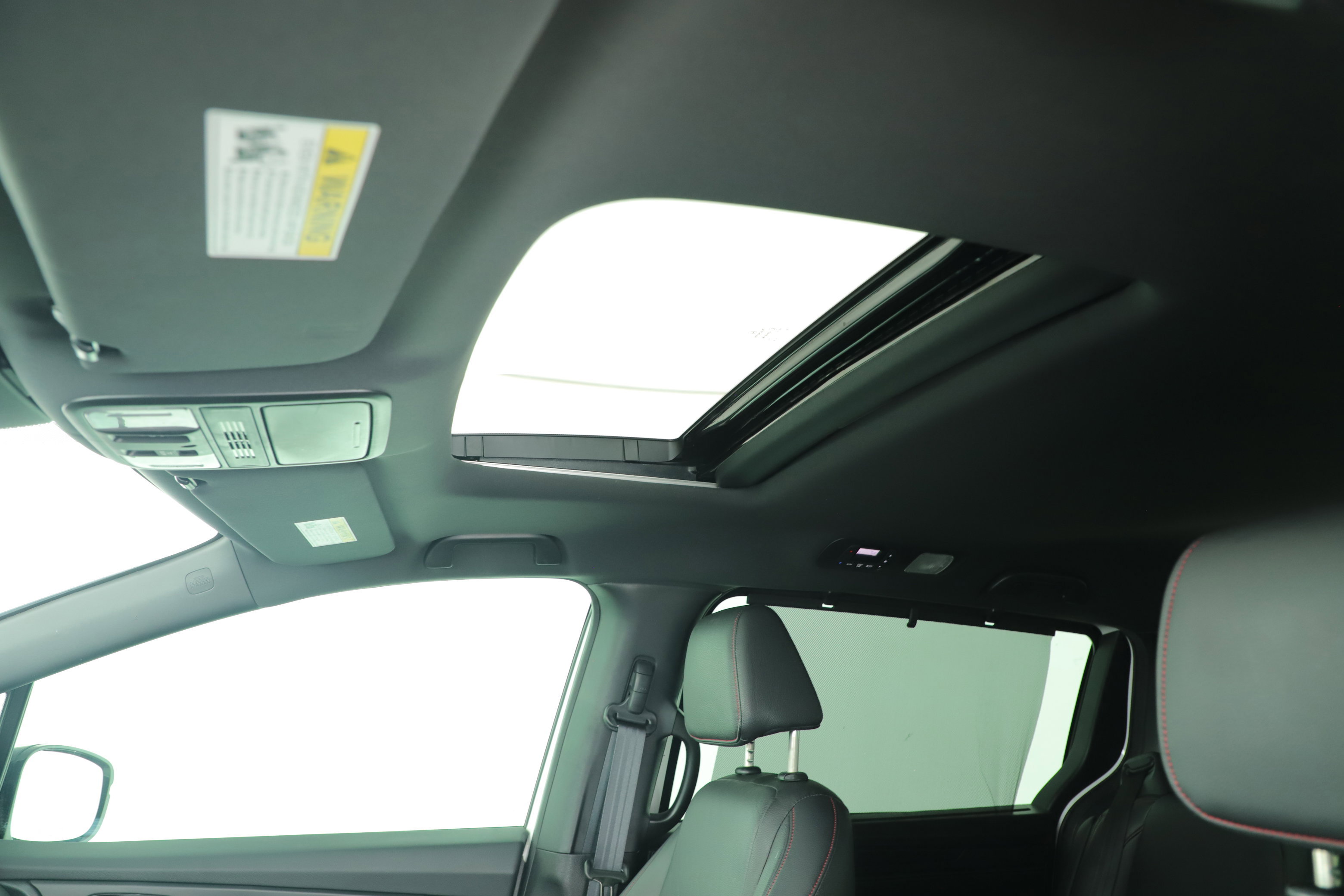 Used 2023 Honda Odyssey Sport image 8