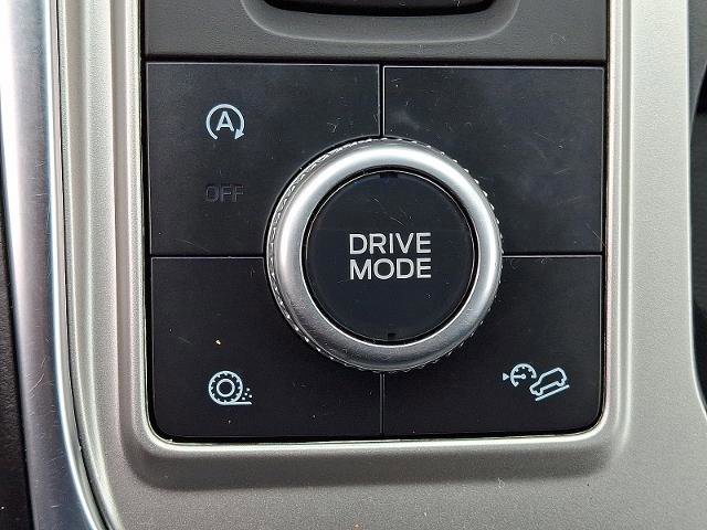 Certified 2020 Ford Explorer XLT w/ Equipment Group 202A image 24