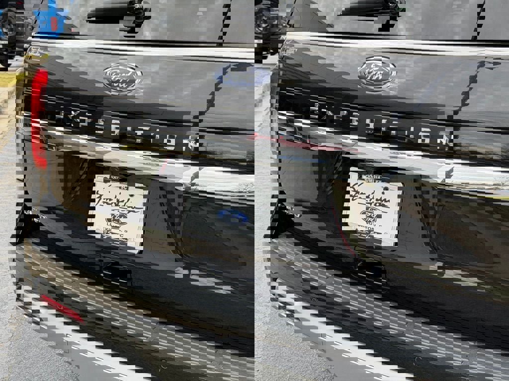 Certified 2024 Ford Expedition Limited image 12