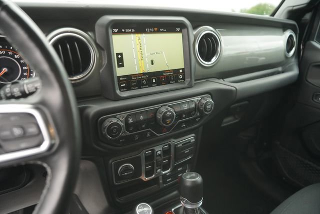 Used 2022 Jeep Wrangler Unlimited Sahara w/ Cold Weather Group AWD/4WD image 26