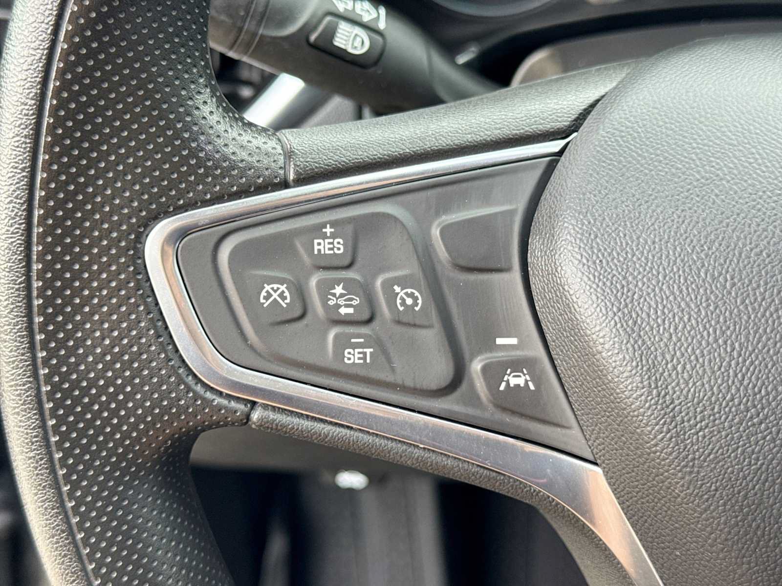 Used 2022 Chevrolet Equinox LT FWD image 22