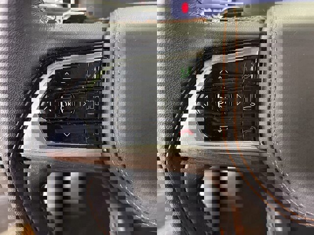 Used 2023 Jeep Grand Cherokee L Summit w/ Advanced Protech Group IV image 13