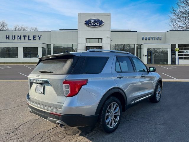Certified 2023 Ford Explorer Limited AWD/4WD image 3
