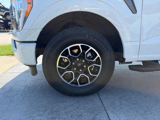 Certified 2021 Ford F150 XLT w/ Equipment Group 302A High AWD/4WD image 4