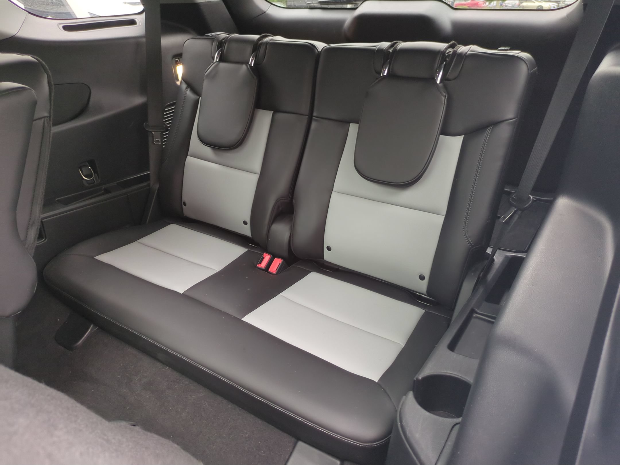 Certified 2022 Ford Explorer XLT RWD image 30