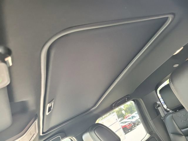 Used 2022 Nissan Frontier PRO-4X w/ Pro-4X Premium Package image 20