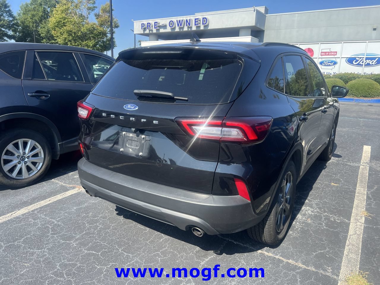 Certified 2025 Ford Escape ST-Line FWD image 3