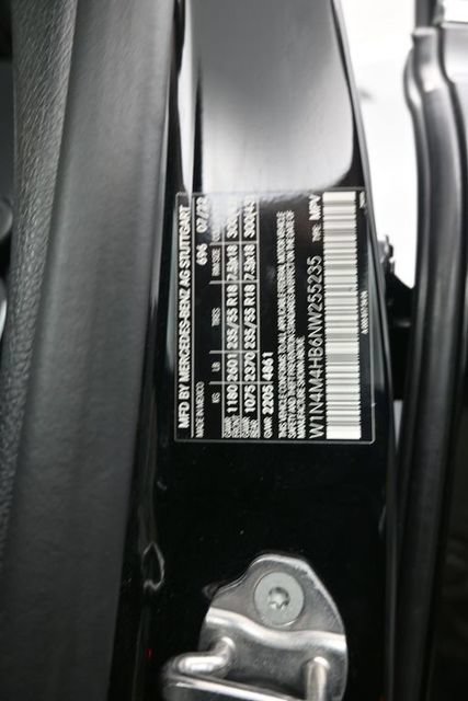 Used 2022 Mercedes-Benz GLB 250 4MATIC image 34