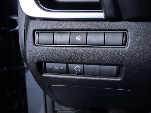 Used 2023 Nissan Rogue SV image 25