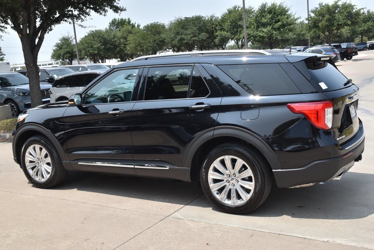 Certified 2024 Ford Explorer Limited w/ Limited Technology Package AWD/4WD image 11