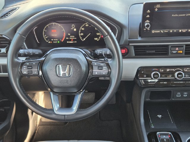 Used 2025 Honda Pilot Touring image 26