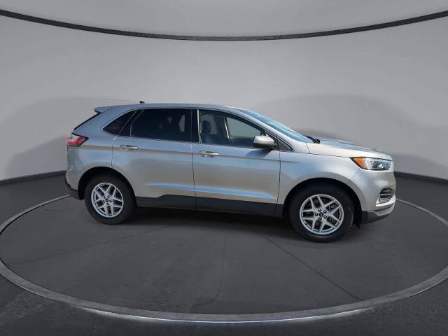 Certified 2022 Ford Edge SEL w/ Convenience Package AWD/4WD image 9