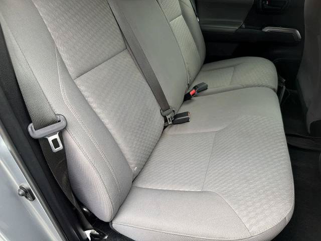 Used 2021 Toyota Tacoma SR5 AWD/4WD image 21