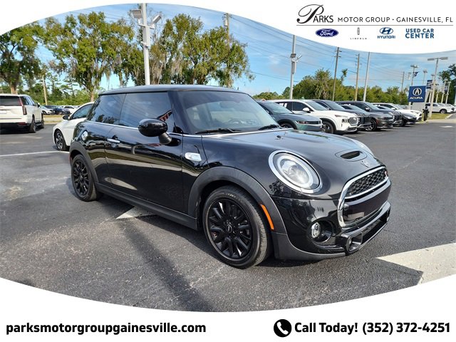 Used 2021 MINI Cooper S image 1