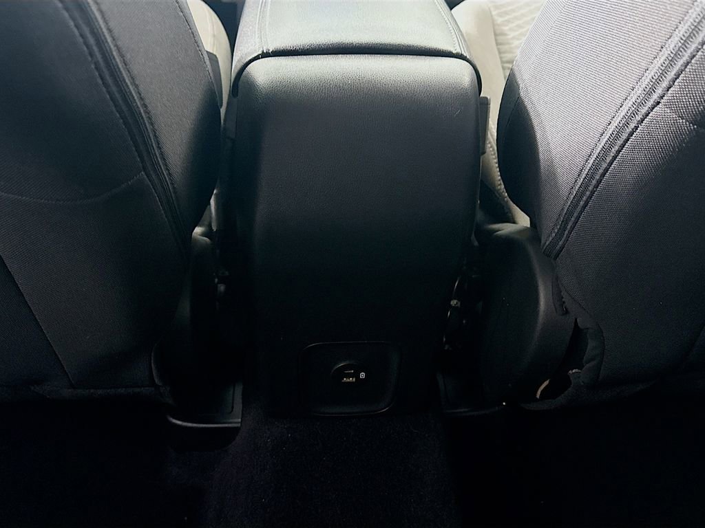 Certified 2022 Ford Escape SE FWD image 24