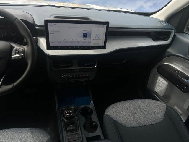 Certified 2025 Ford Maverick XLT w/ XLT Luxury Package AWD/4WD image 12