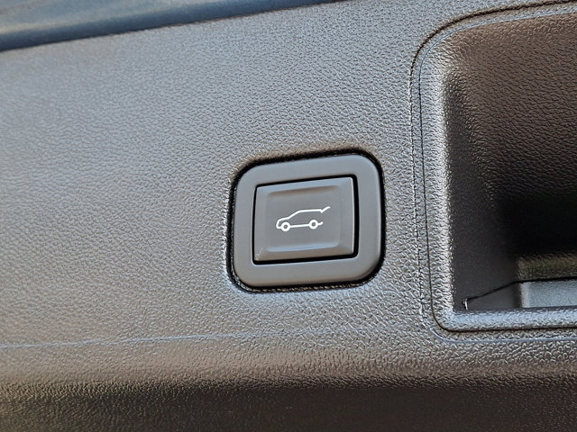 Used 2024 GMC Terrain SLT w/ Infotainment Package II AWD/4WD image 38