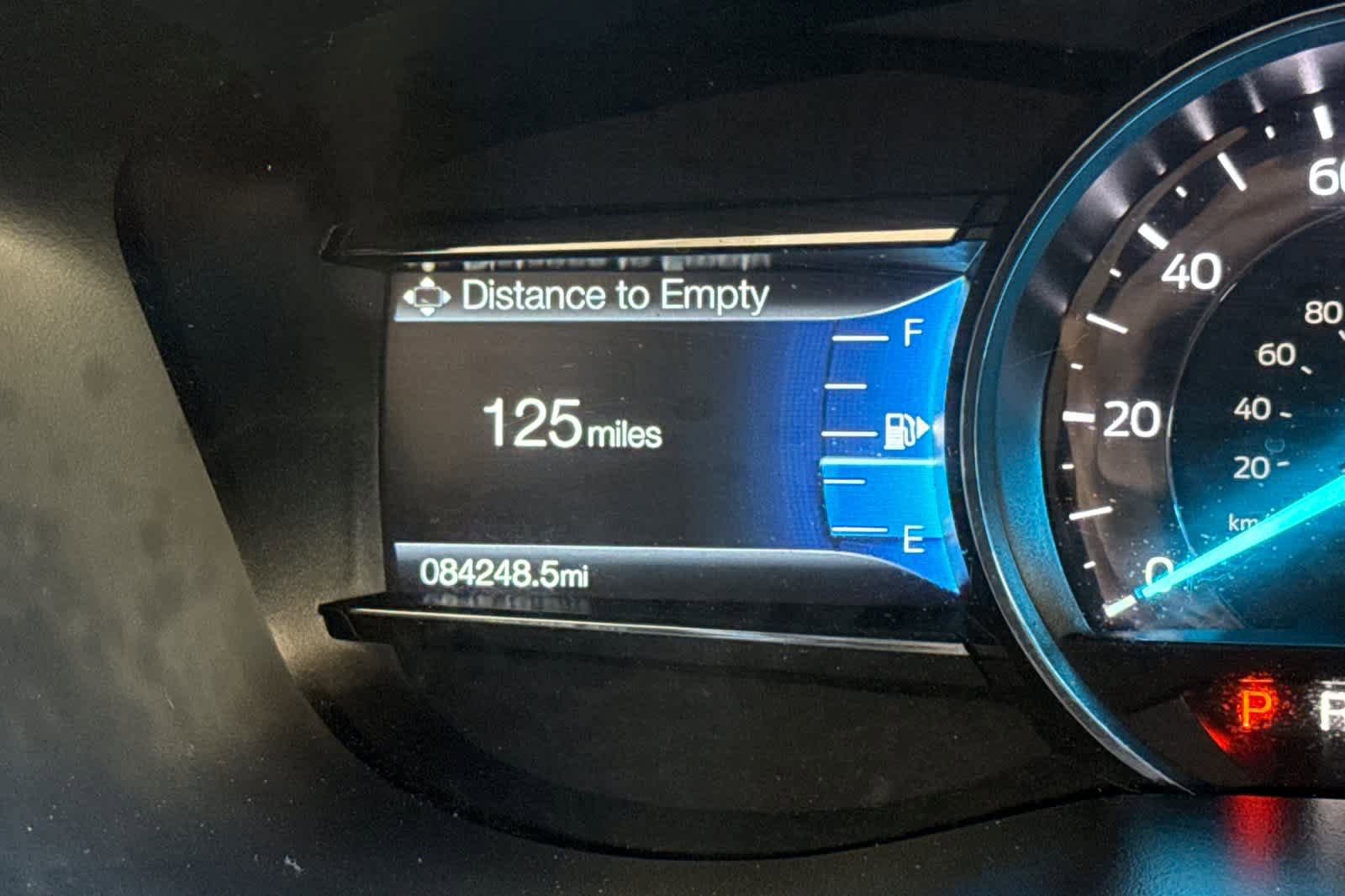 Certified 2018 Ford Explorer XLT w/ Equipment Group 202A AWD/4WD image 31