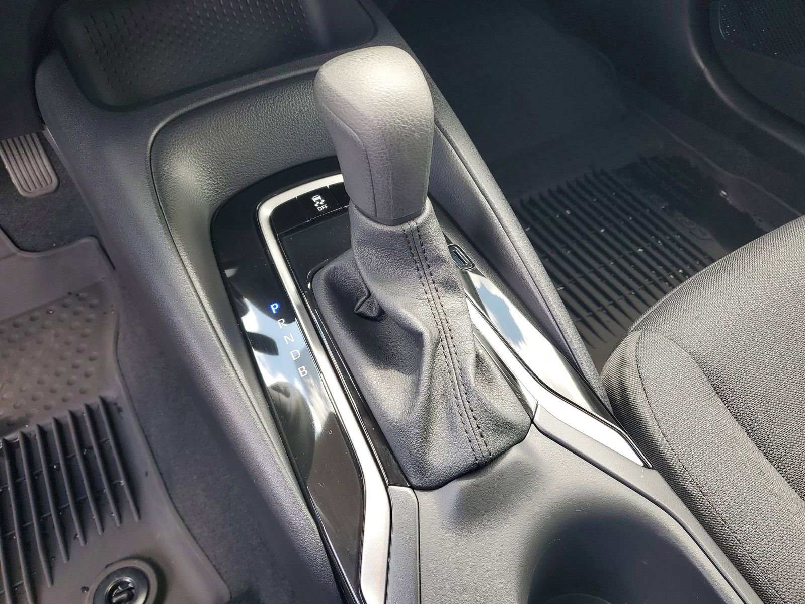 Used 2025 Toyota Corolla LE FWD image 26