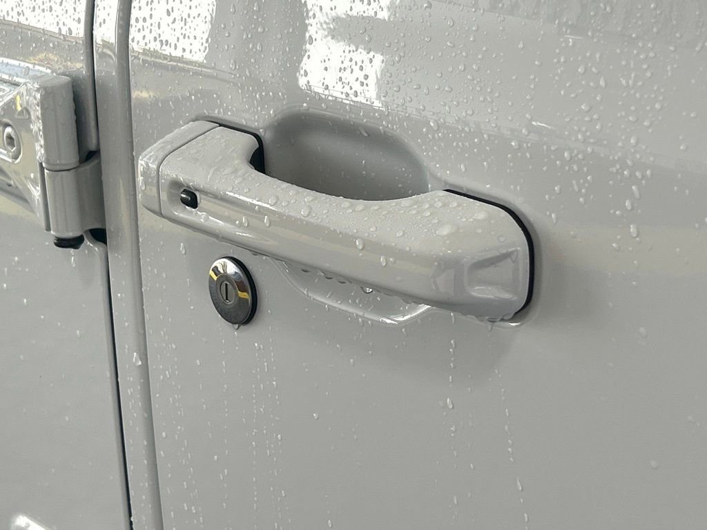 Used 2023 Jeep Gladiator Overland image 20