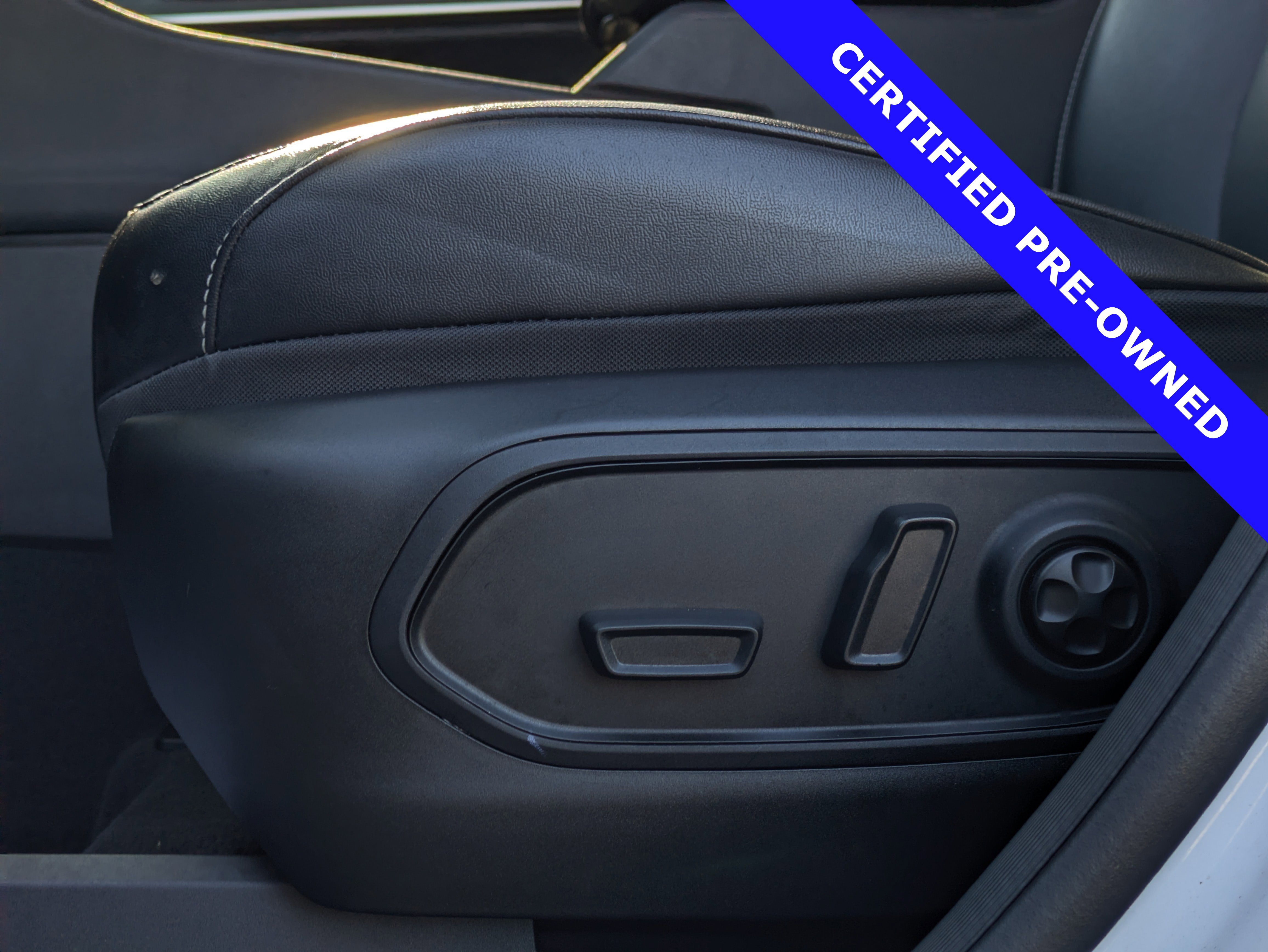 Used 2022 Jeep Grand Cherokee Limited image 22