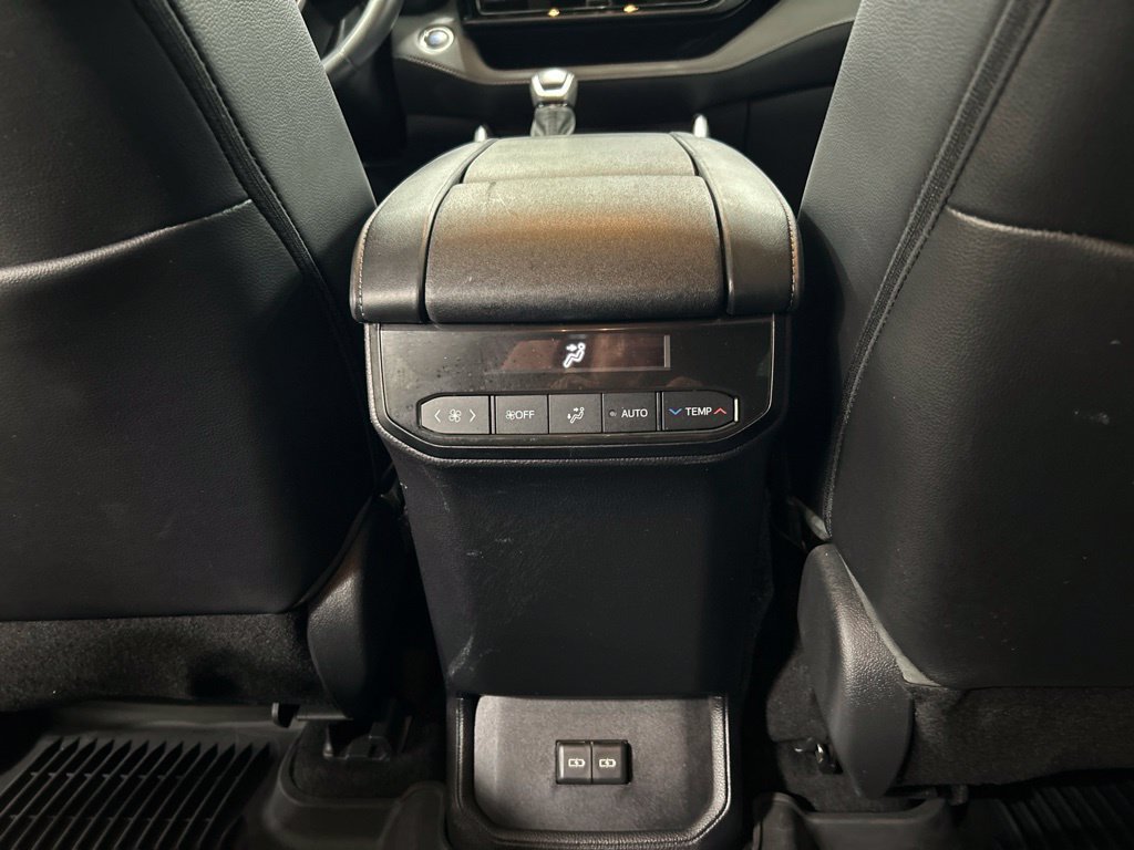 Used 2022 Toyota Highlander XSE AWD/4WD image 27