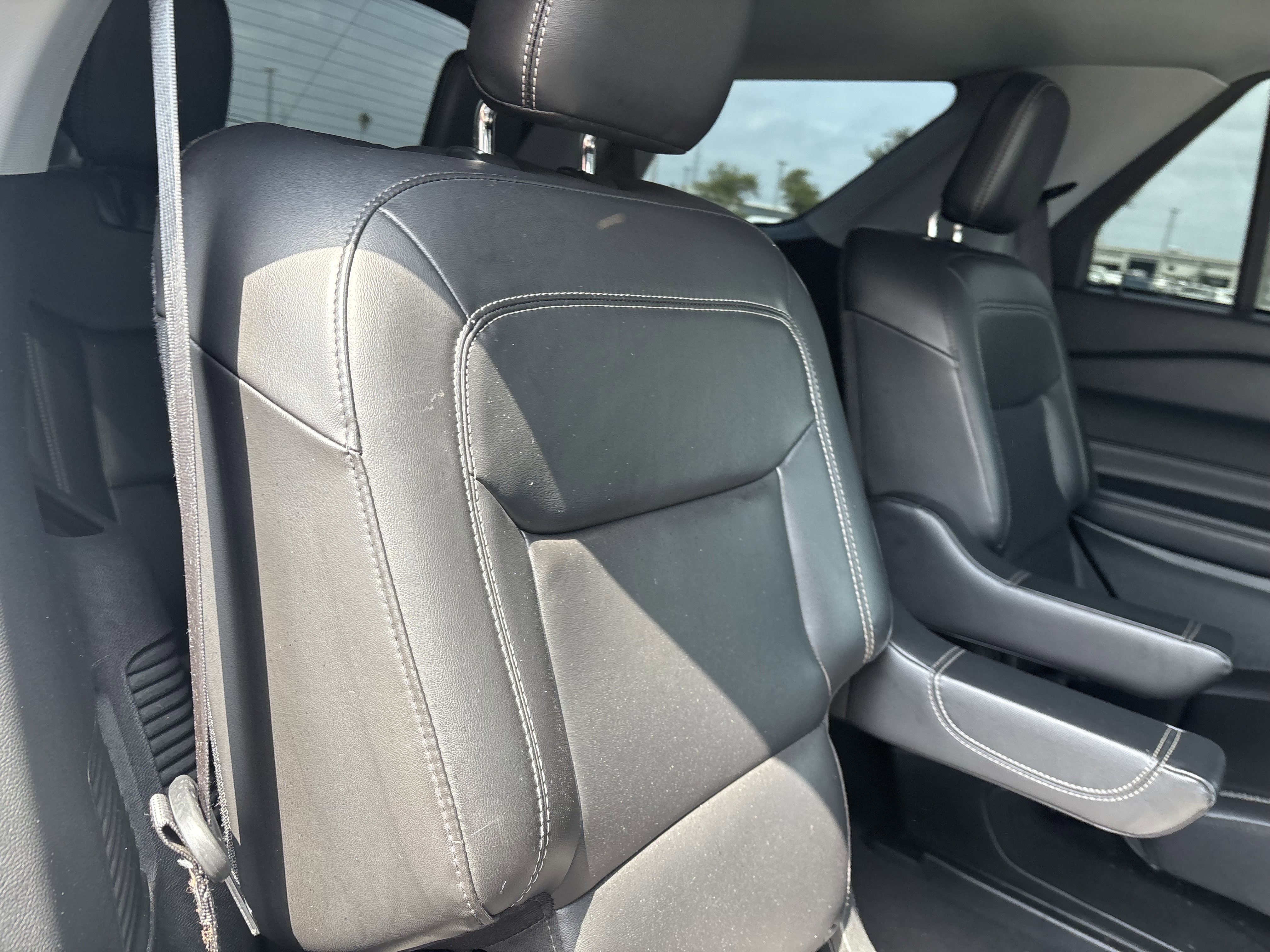 Certified 2023 Ford Explorer XLT w/ Equipment Group 202A RWD image 24
