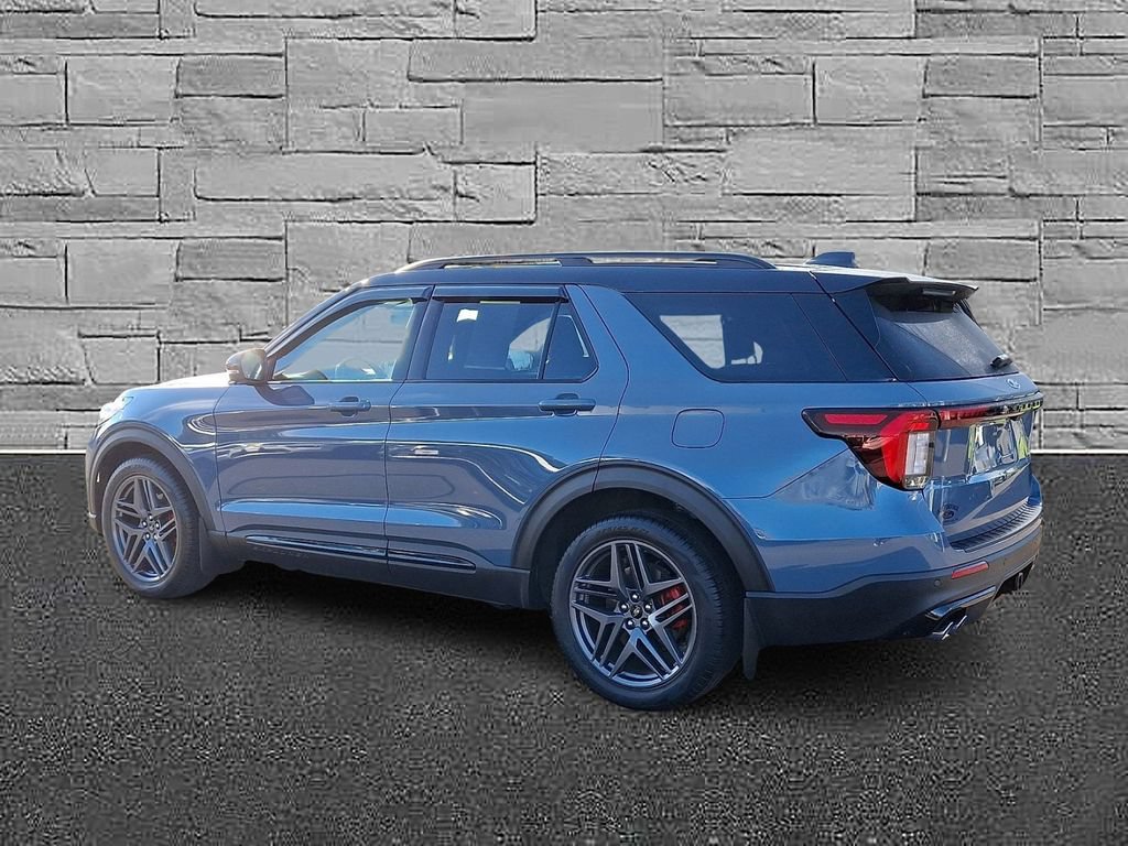 Certified 2025 Ford Explorer ST AWD/4WD image 7