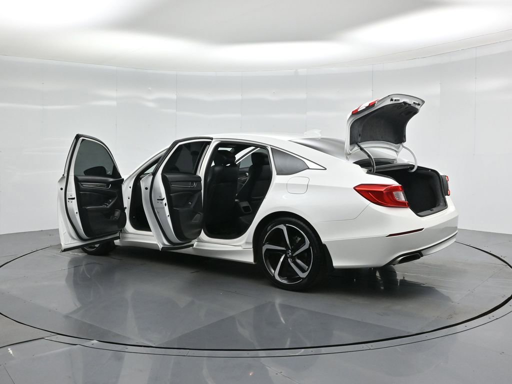 Used 2018 Honda Accord Sport image 30