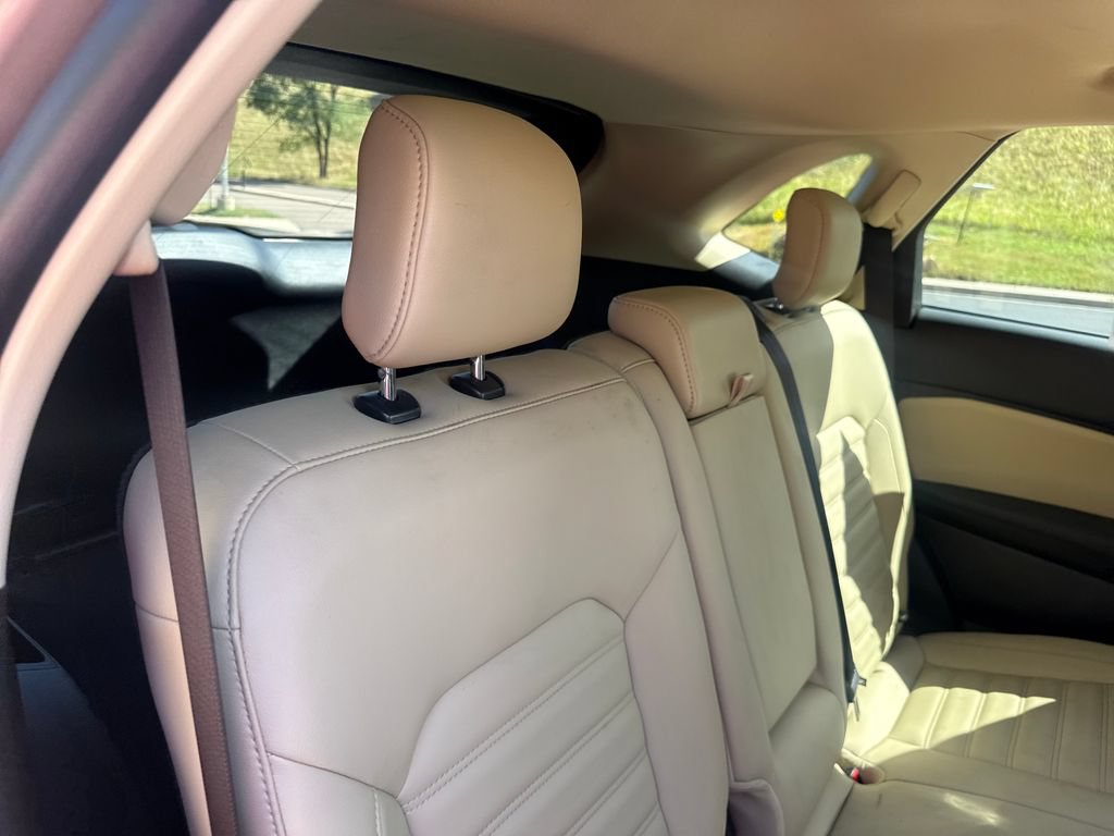 Certified 2020 Ford Edge SEL w/ Cold Weather Package AWD/4WD image 25