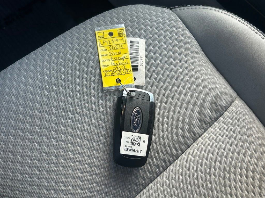 Certified 2024 Ford Escape SE image 44