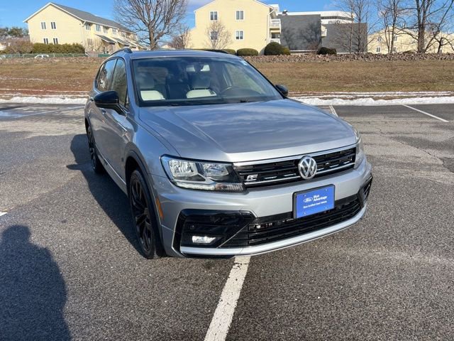 Used 2020 Volkswagen Tiguan SE R-Line image 11